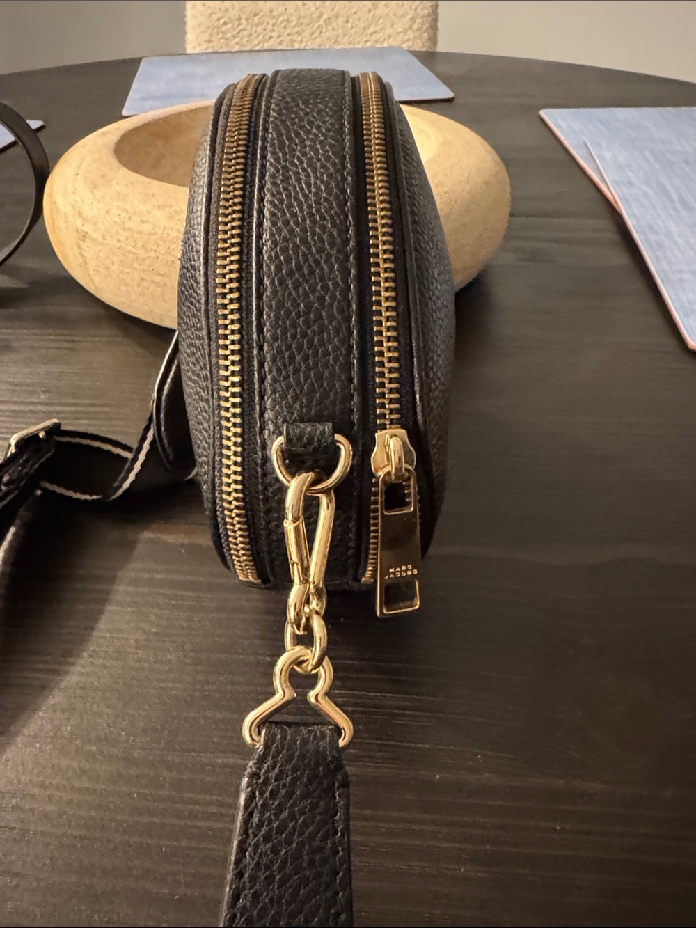 Marc Jacobs Black Pebbled Leather Round Crossbody with Gold Hardware - Picture 6 of 8